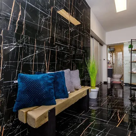 Deluxe Double With Sauna And Pool