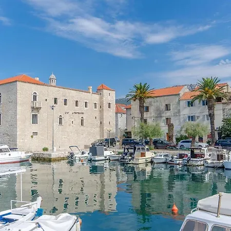 Deluxe Double With Sauna And Pool 3*